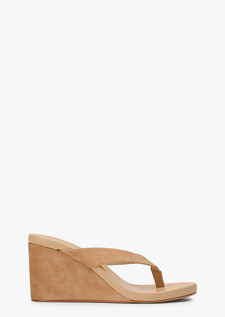 Avanti Wheat Suede