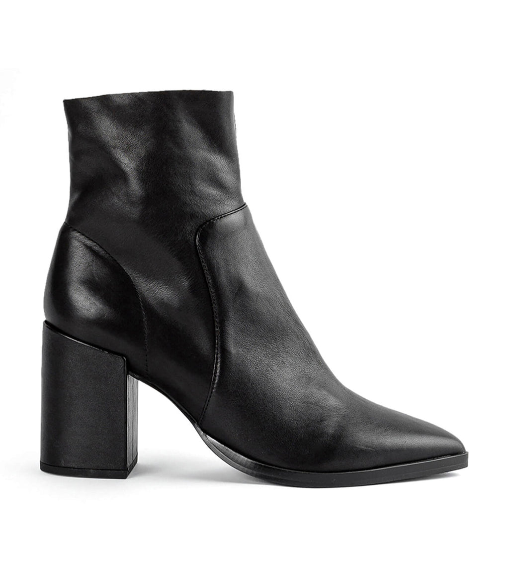Brazen Black Luxe
