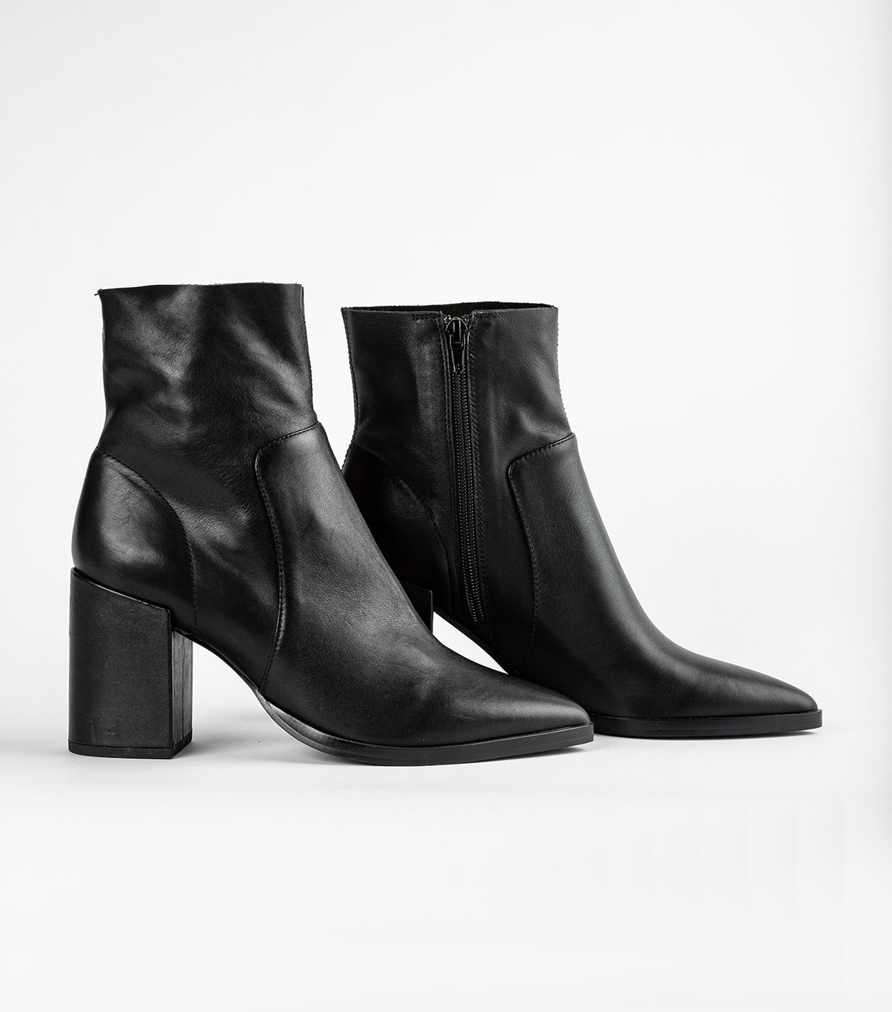 Brazen Black Luxe
