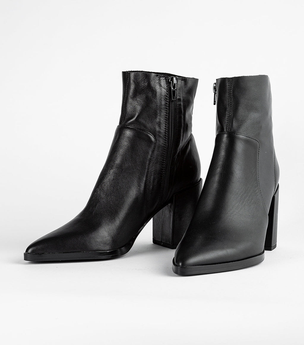 Brazen Black Luxe