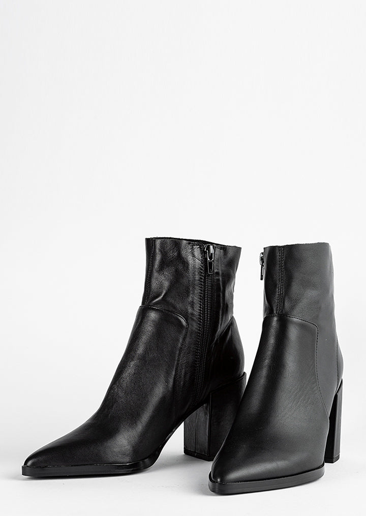 Brazen Black Luxe