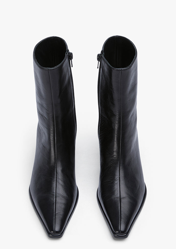 Eva Black Vintage