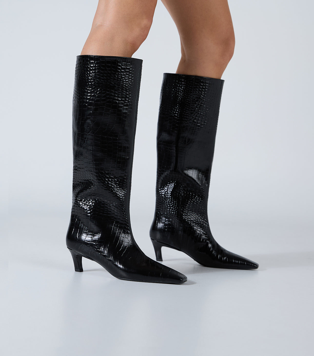 Evysa Black Croc