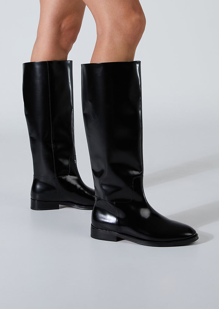 Grange Black Hi Shine