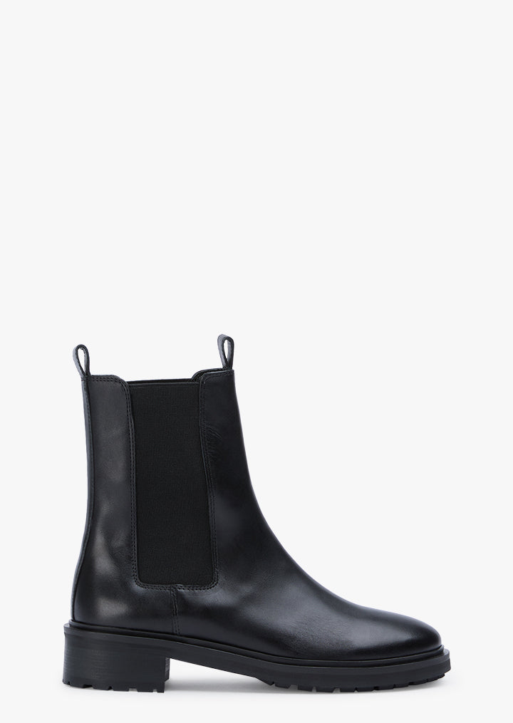 Harper Black Como