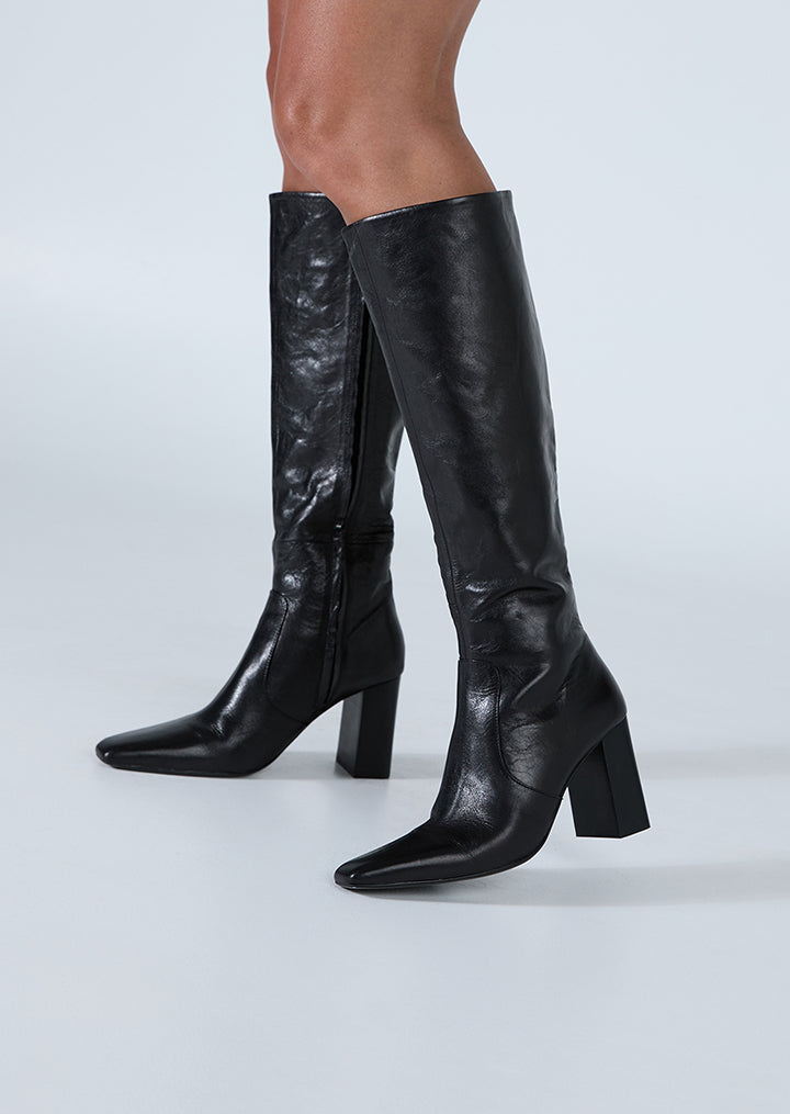 Iman Black Vintage