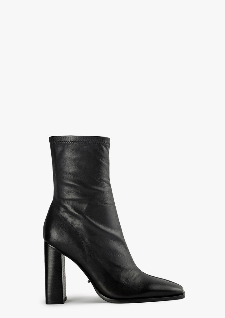 Ines Black Como Ankle Boots