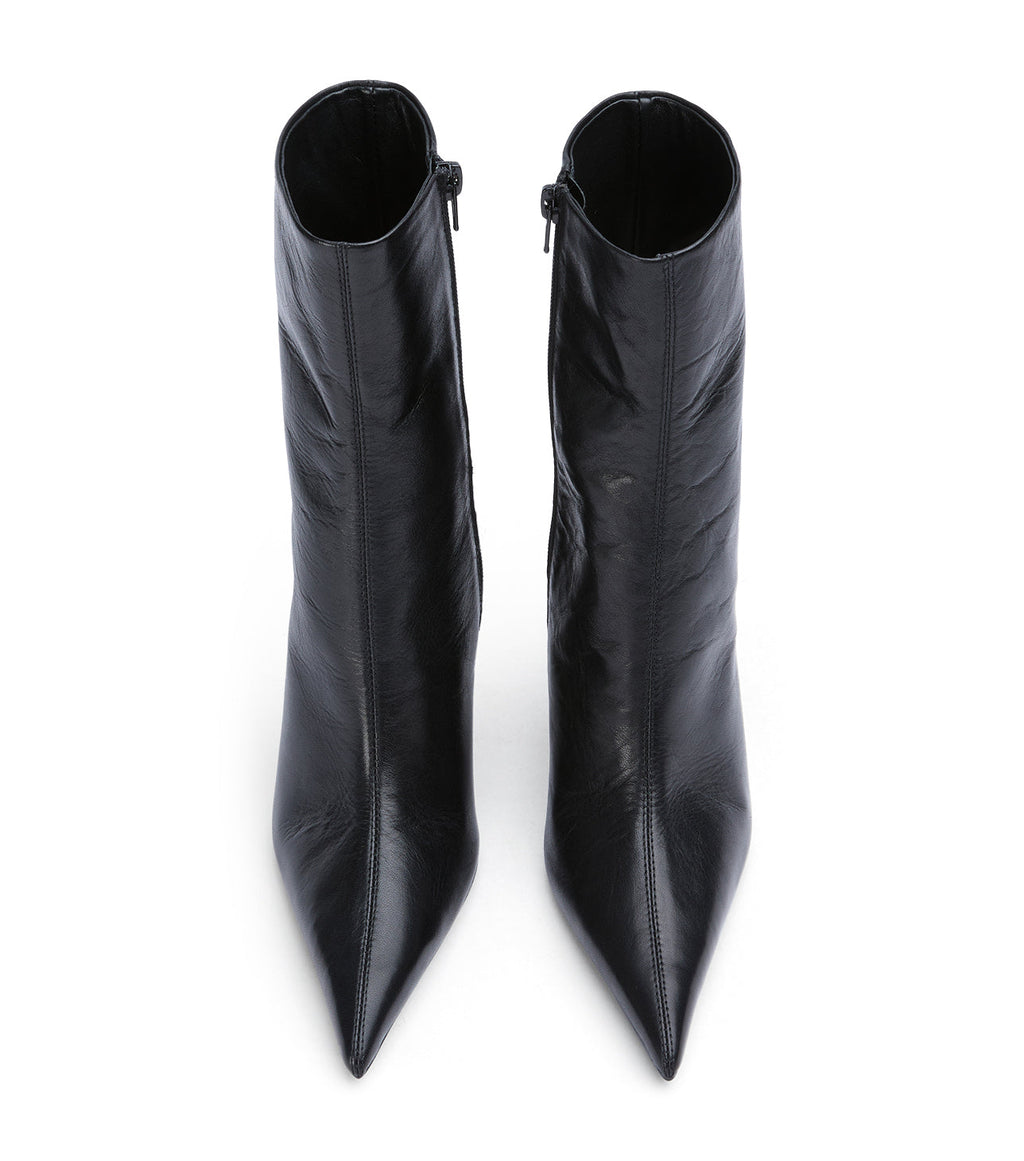 Iris Black Vintage