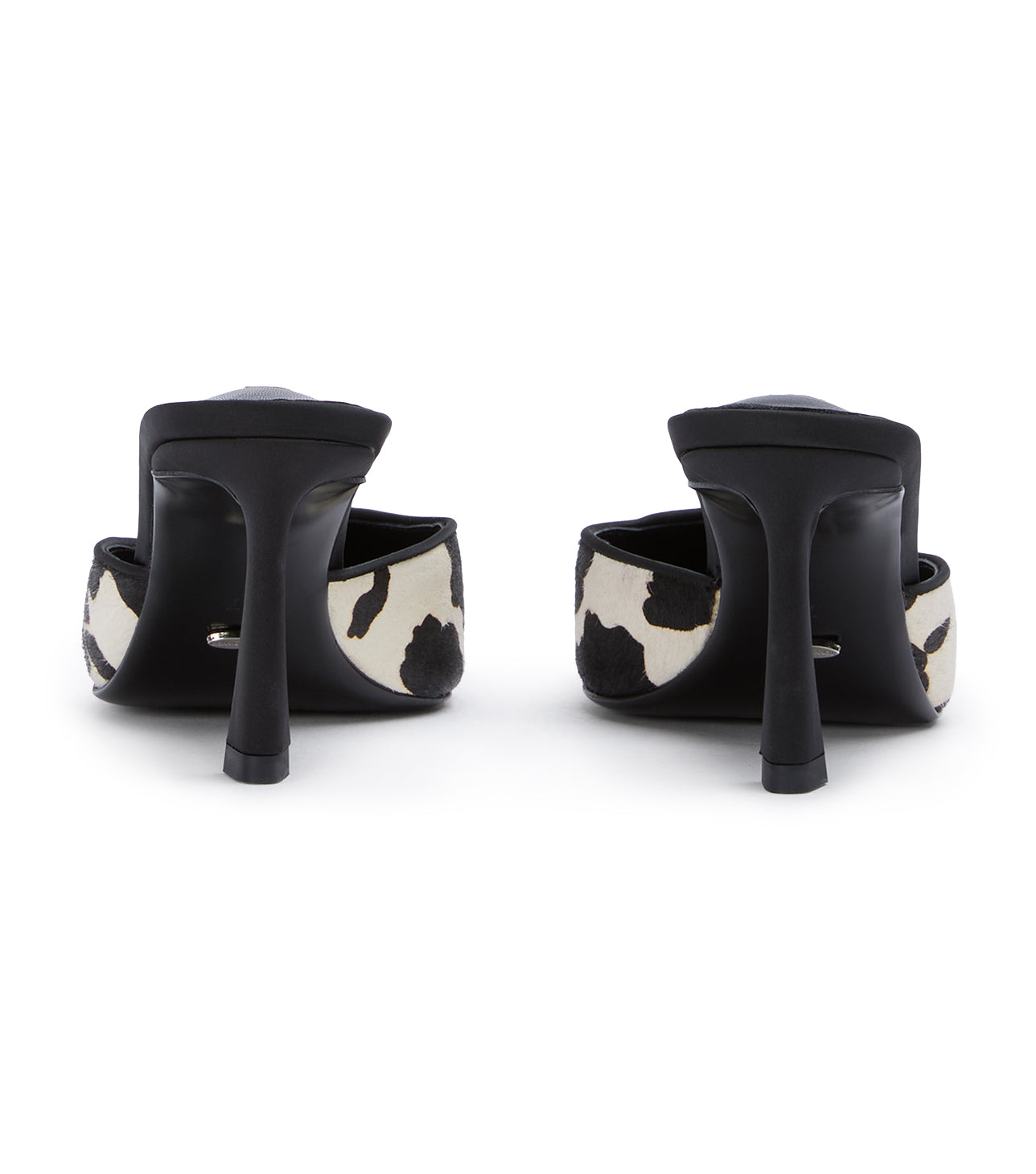 Jasmin Black/White Pony