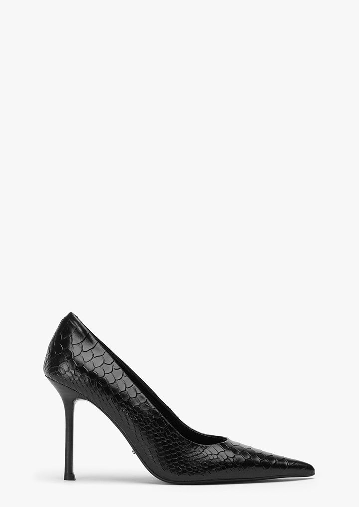 Niki Black Python