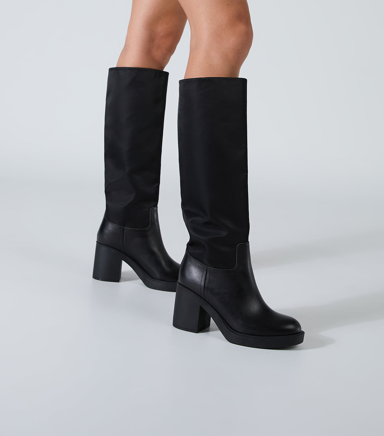 Nouveau Black Como/Nylon