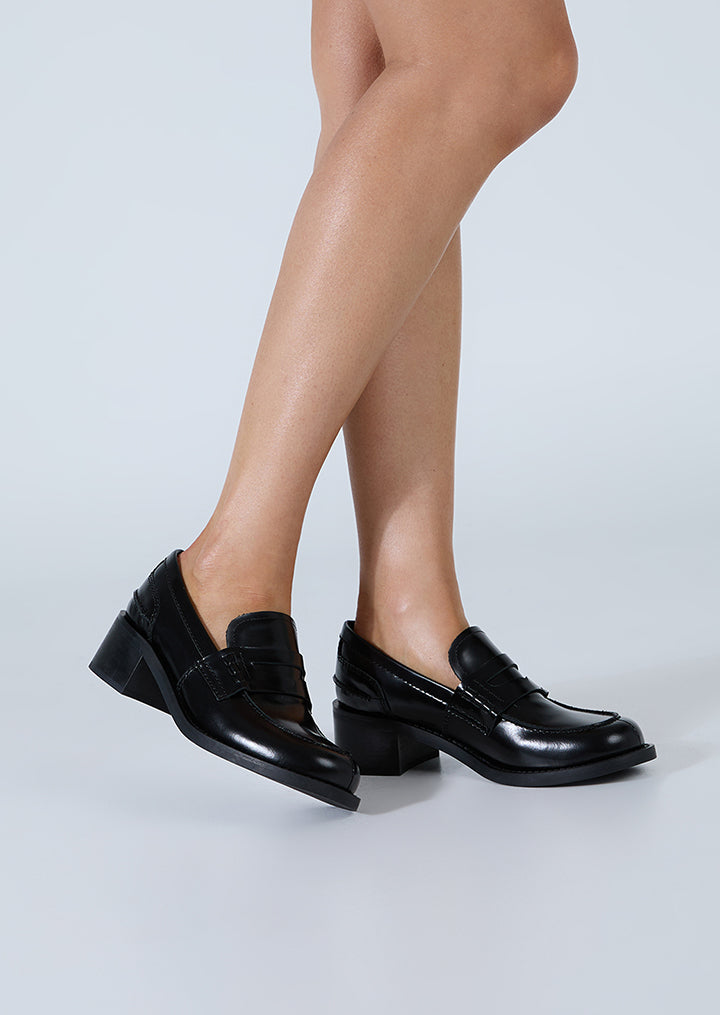 Polly Black Hi Shine