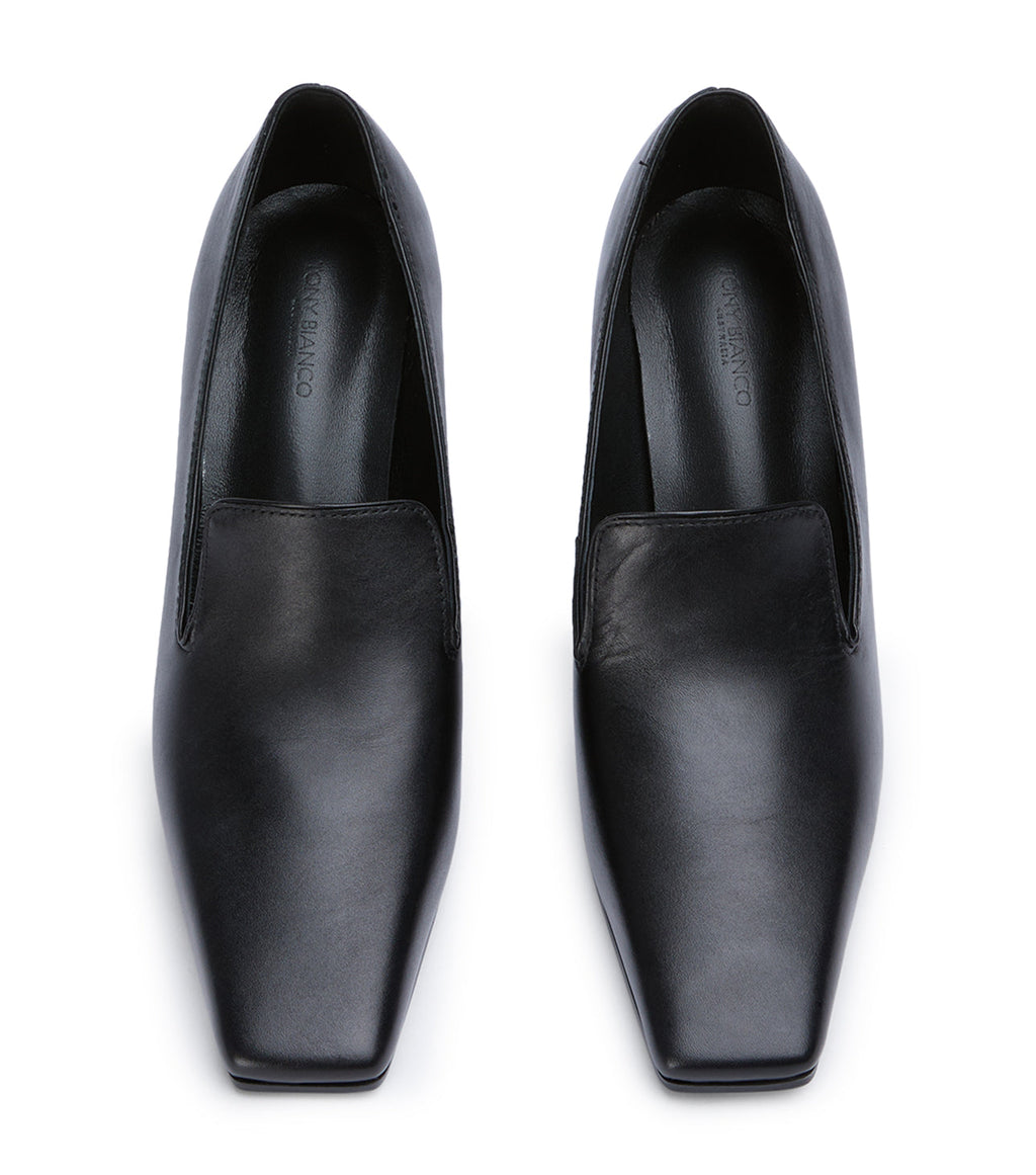 Quirky Black Como