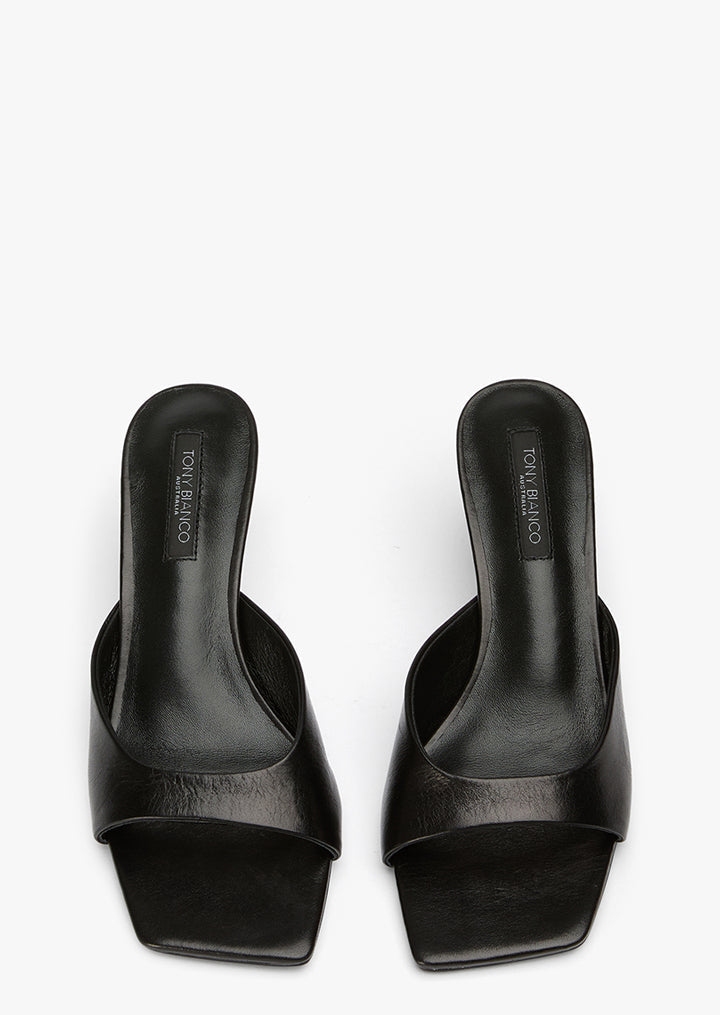 Robbie Black Vintage