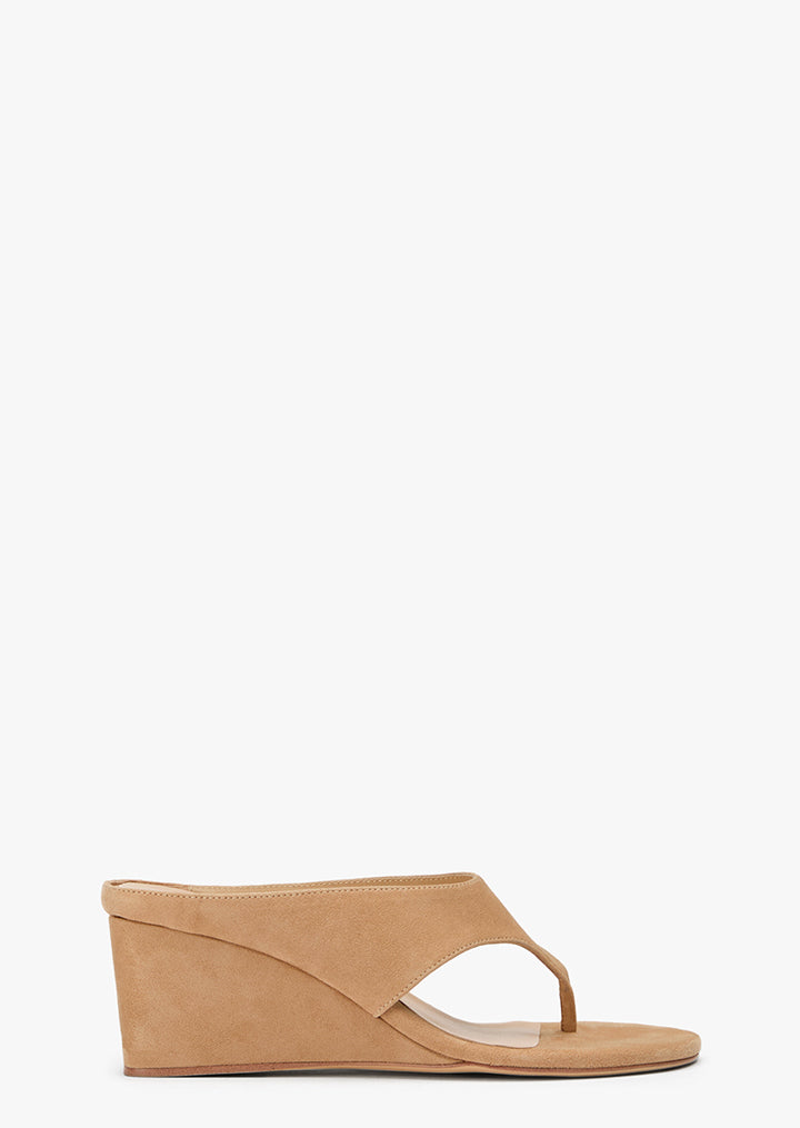 Swift Wheat Suede