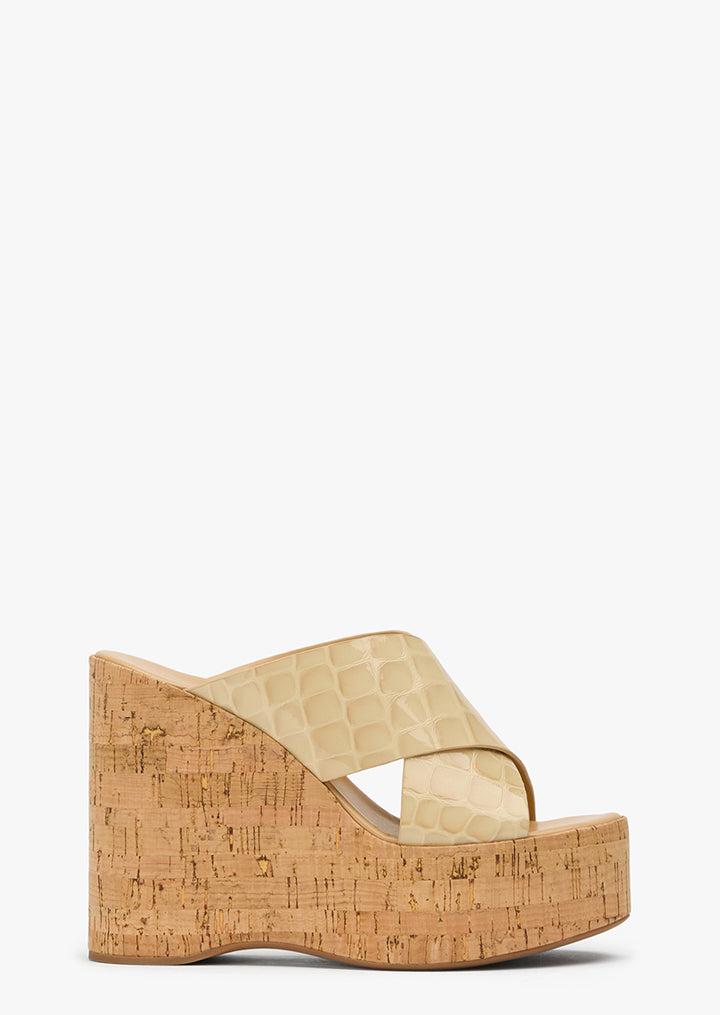 Vamore Beige Croc Patent